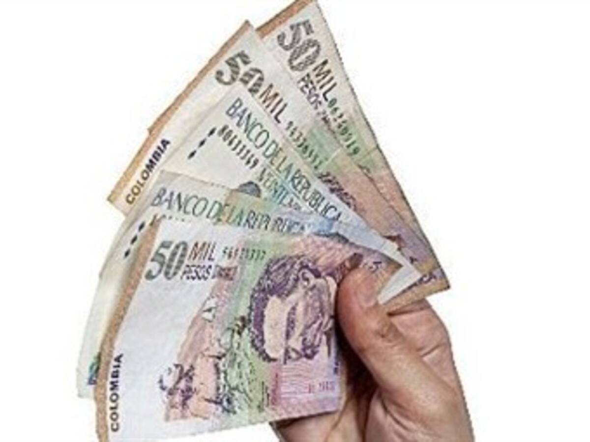 Un aumento excesivo del salario mínimo afectaría la generación de empleo: Fedesarrollo