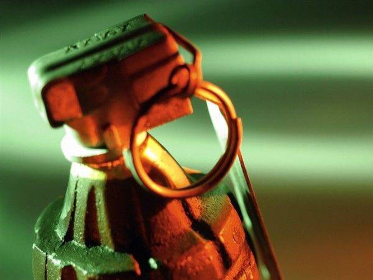 Ilesos salieron policías atacados con explosivo en Nariño