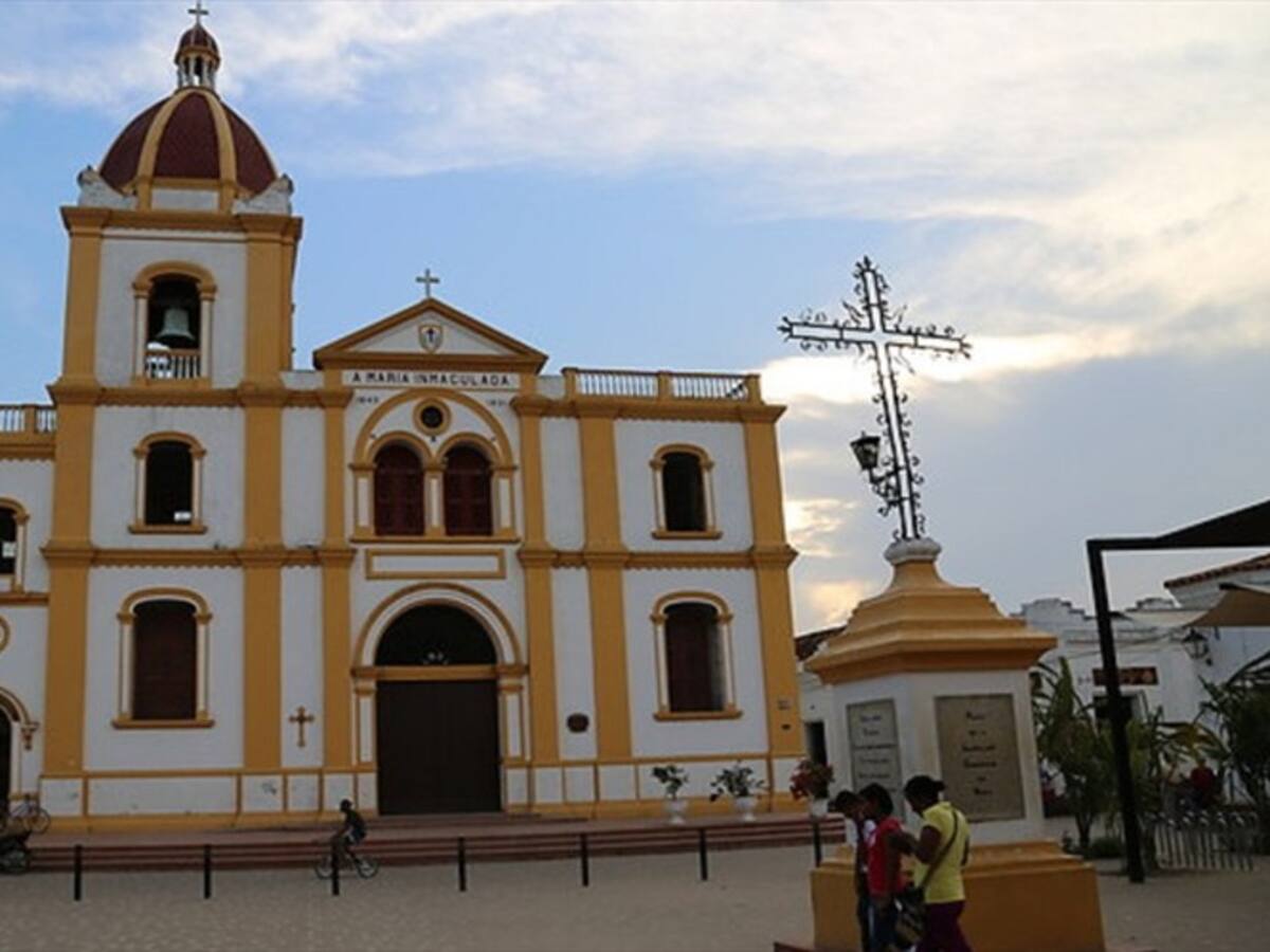 Santos sancionó la ley que cataloga a Mompox como distrito especial
