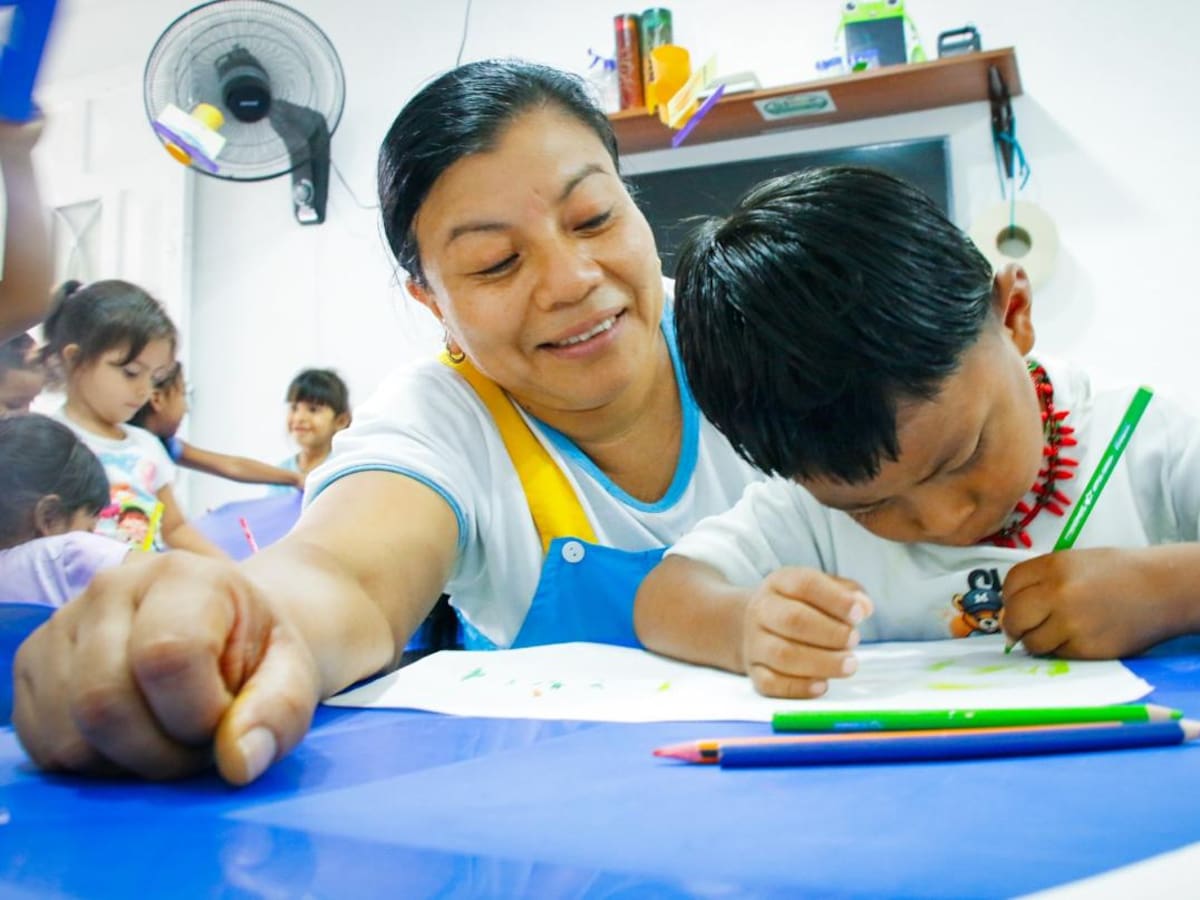 Medellín garantiza derechos de más de 480 niños indígenas a través del programa Buen Comienzo