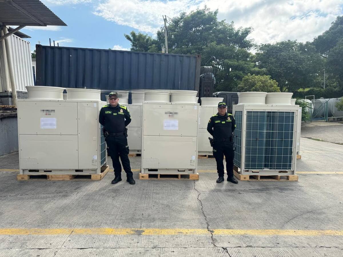 Aprehensión de maquinaria industrial en Cartagena que pretendían ser comercializada sin requisitos
