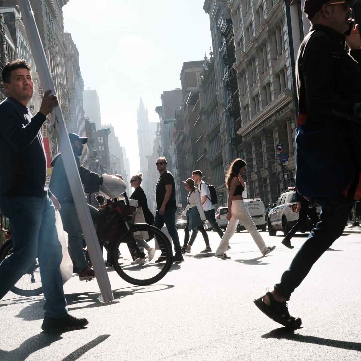 Economía de EE.UU. creció a tasa anual de 2,6% pero continúan temores de recesión