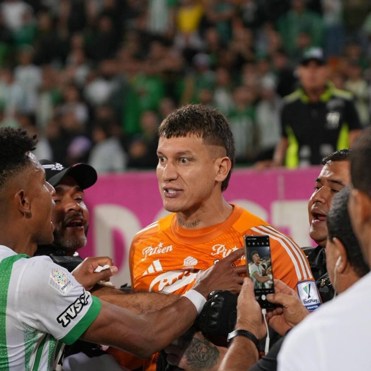 Sanciones en cuadrangulares a Matheus Uribe, Harlen Castillo y Aguerre tras clásico paisa