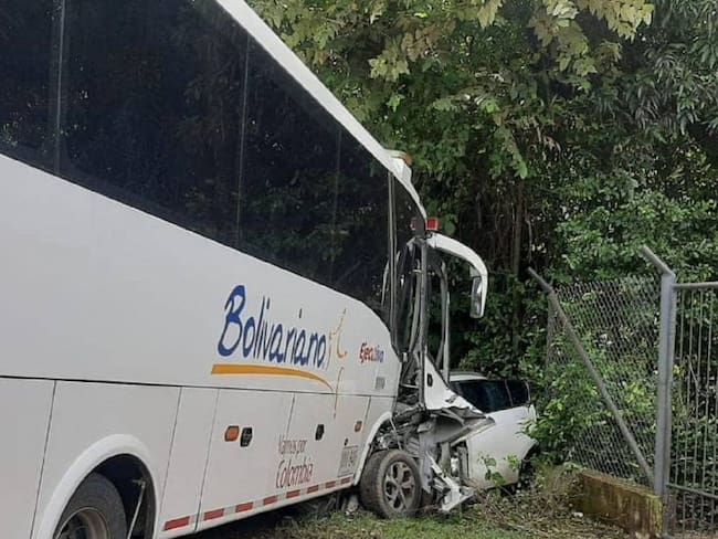 Accidente de tránsito vía Saldaña - Guamo