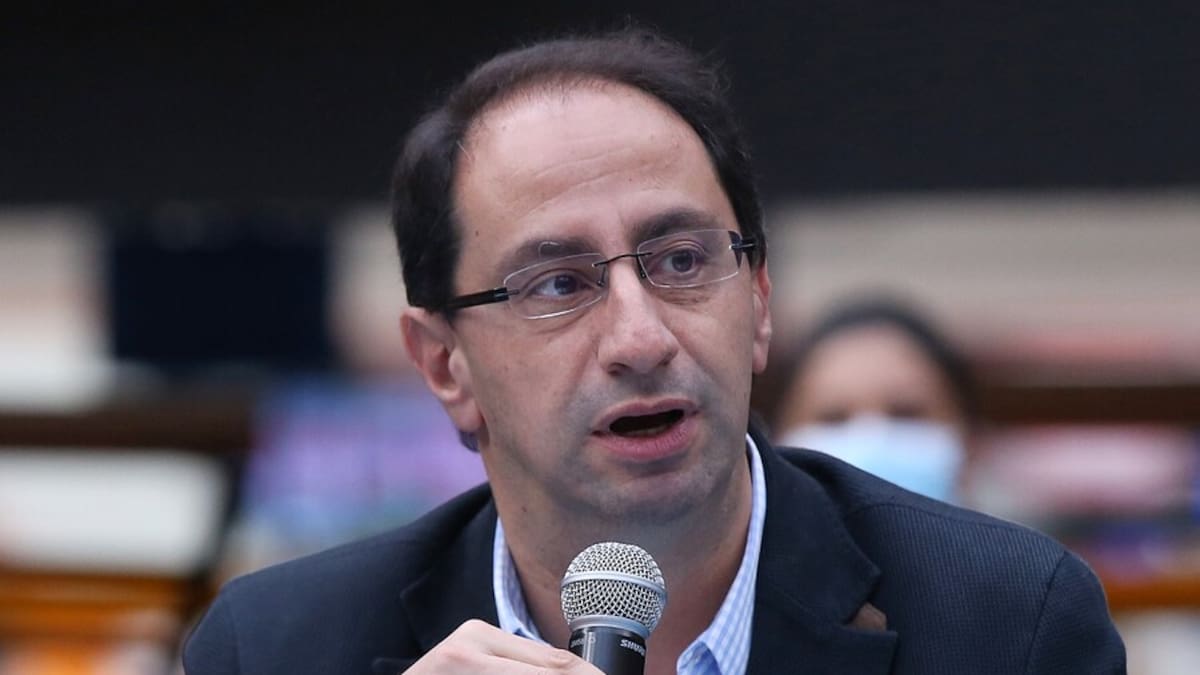 “El exceso de gasto público de este gobierno tiene insostenible a Colombia”: José Manuel Restrepo