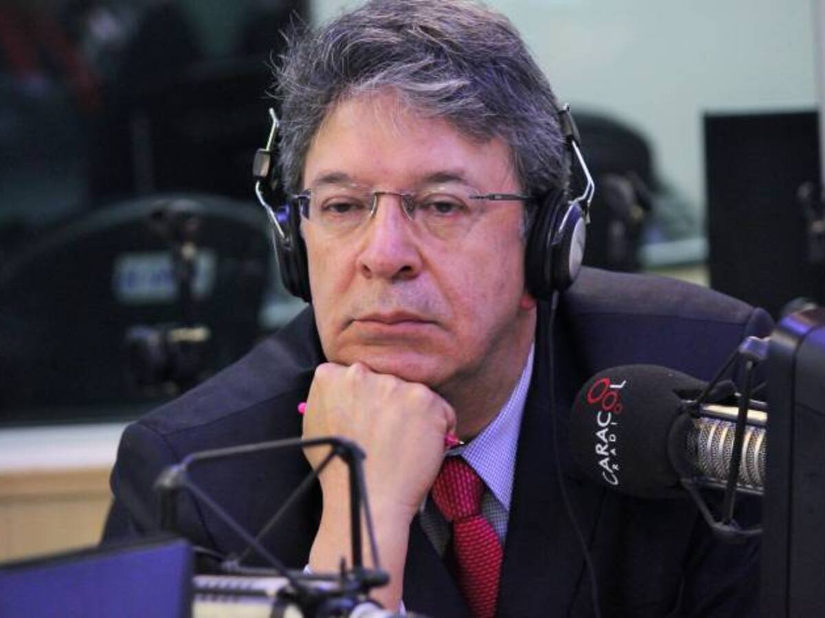 El precio bajo de los cigarrillos y los bajos impuestos nos están matando: médico Fernández