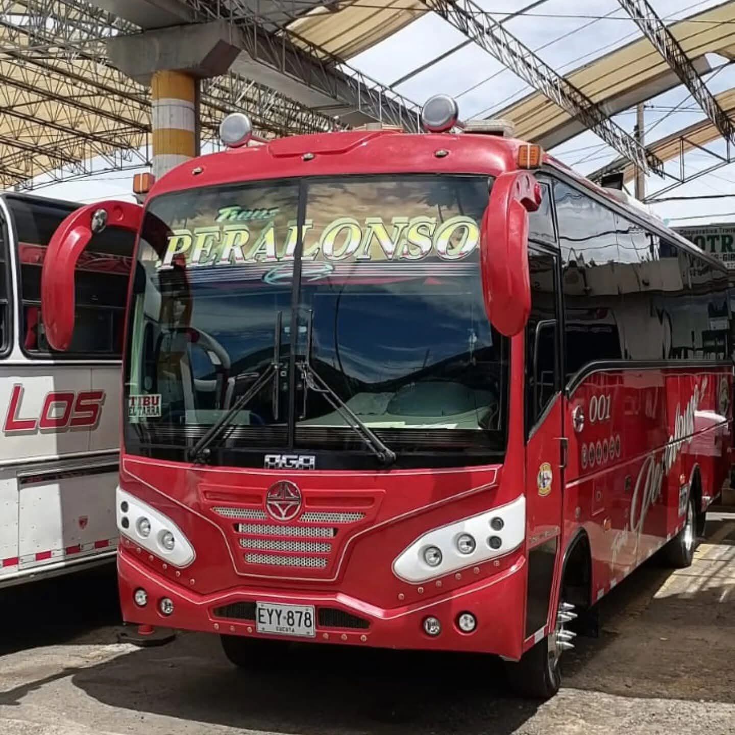 Retienen a conductor y ayudante de bus en el Catatumbo