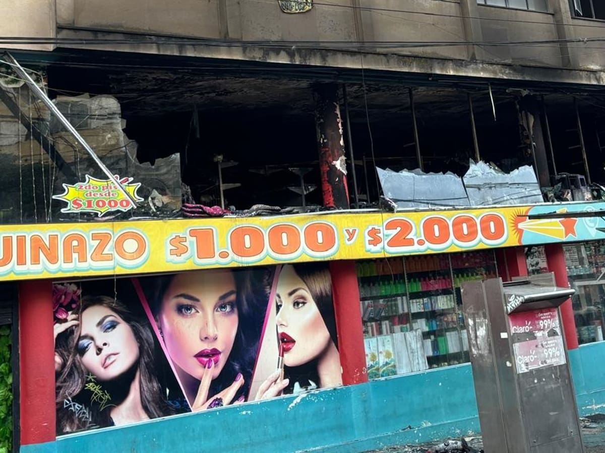 Incendio estructural consumió un almacén en el centro de Ibagué