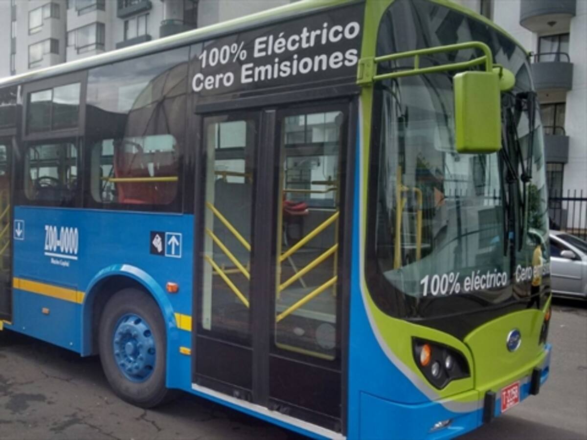 Presentan primer bus articulado de Transmilenio 100 por ciento eléctrico