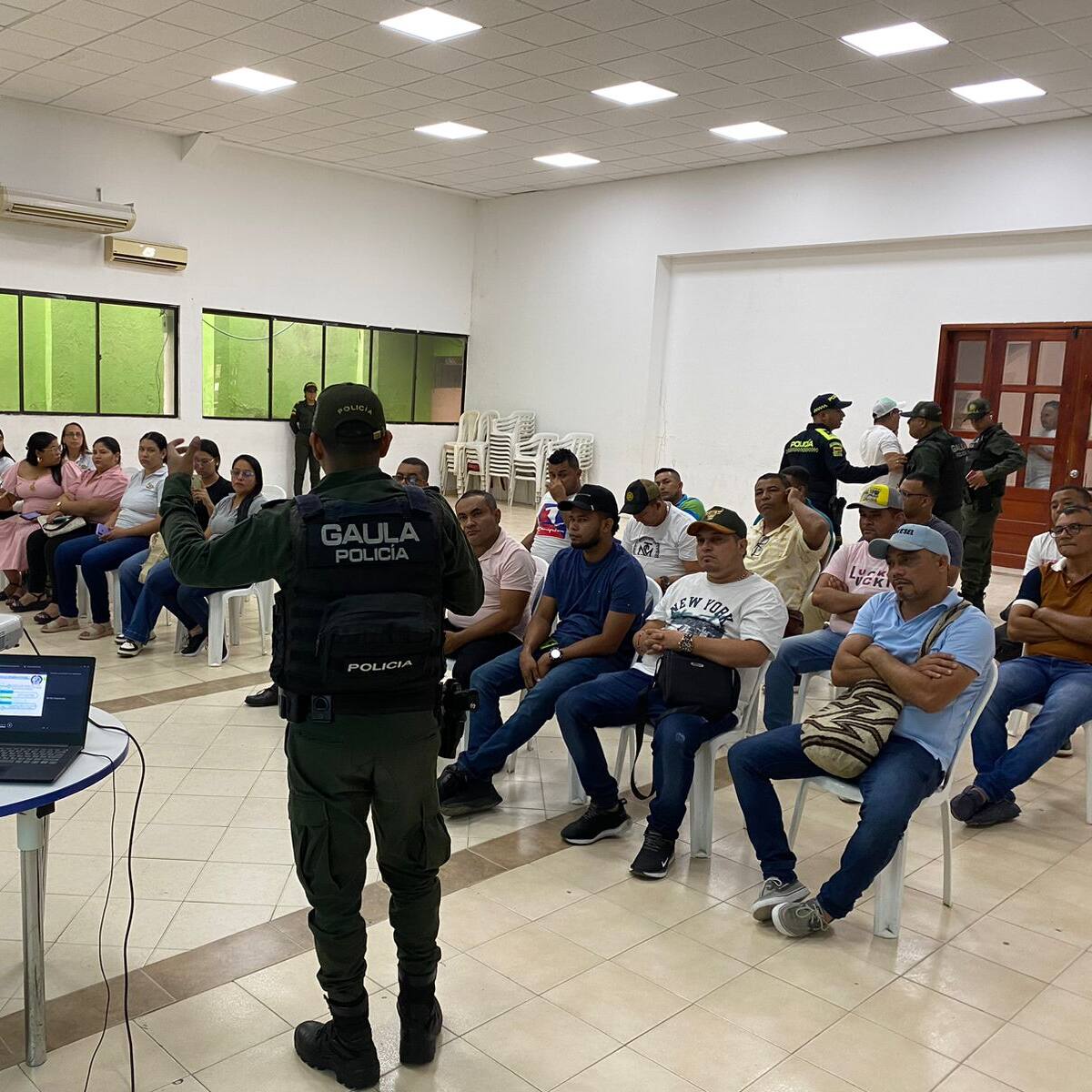 La Policía pone en marcha cursos de antiextorsión en municipios del Atlántico