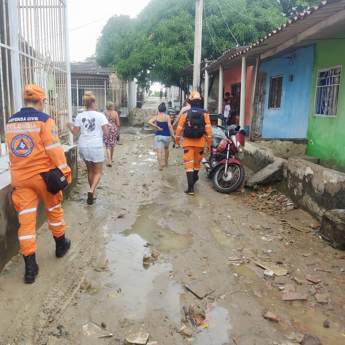 Cerca de 100 familias damnificadas en Barranquilla por desbordamiento de arroyo