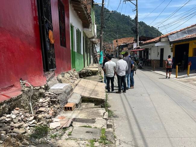 Por el movimiento en masa de La Jobonera en Amagá, las viviendas han sufrido graves agrietamientos . Foto: Alcaldía de Amagá.