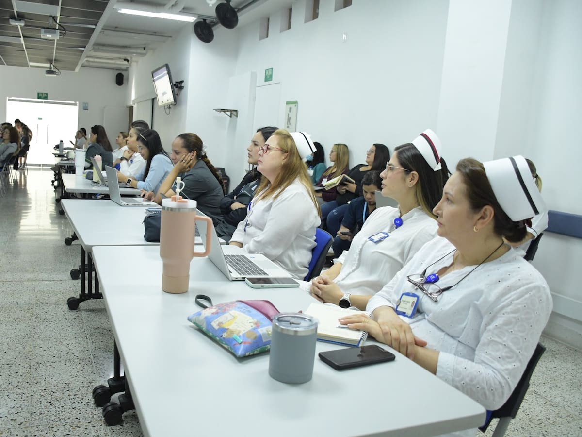 Medellín lanza curso gratuito para atención humanizada a población LGBTIQ+ en el sector salud