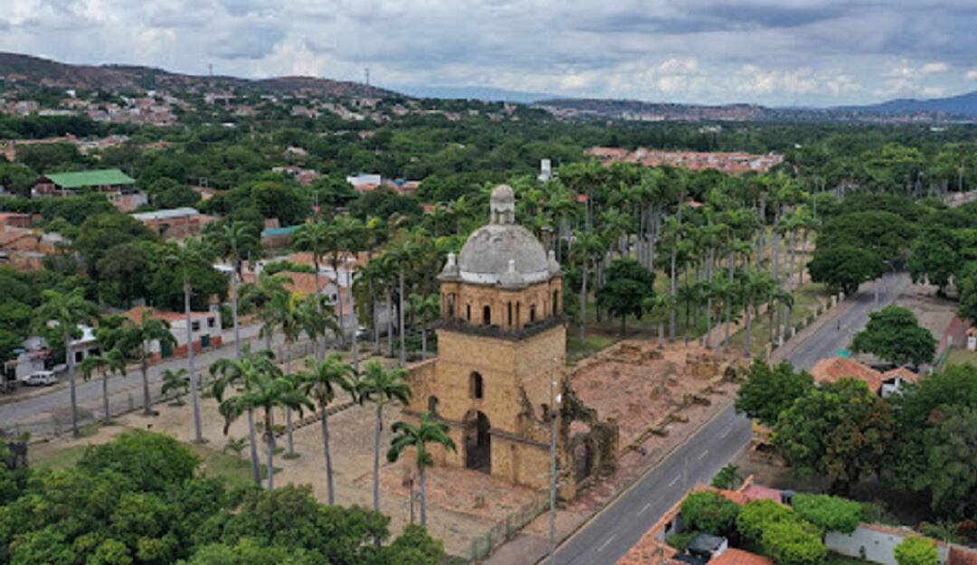 Presidentes Panamá, Paraguay, Ecuador e interino Venezuela en Bicentenario