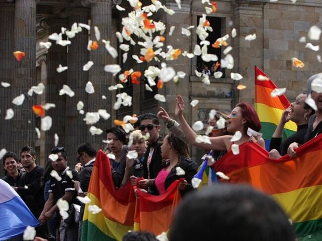 Representantes de la comunidad Lgbti que defiende el matrimonio igualitario. Foto: Colprensa.