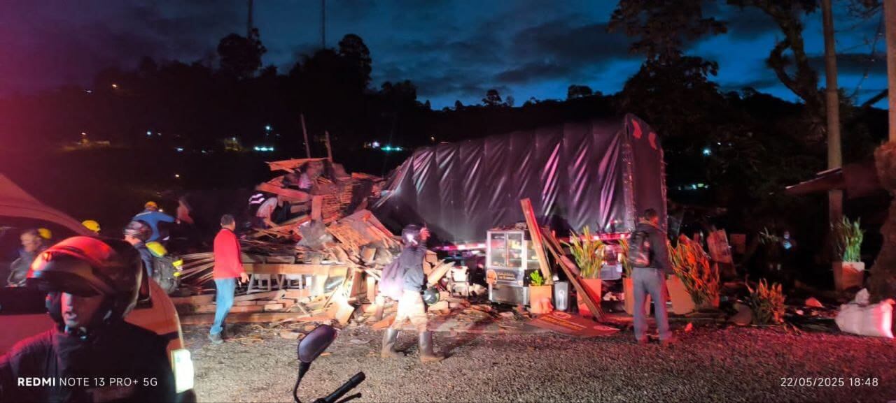 Accidente en Caldas- foto Denuncias Antioquia