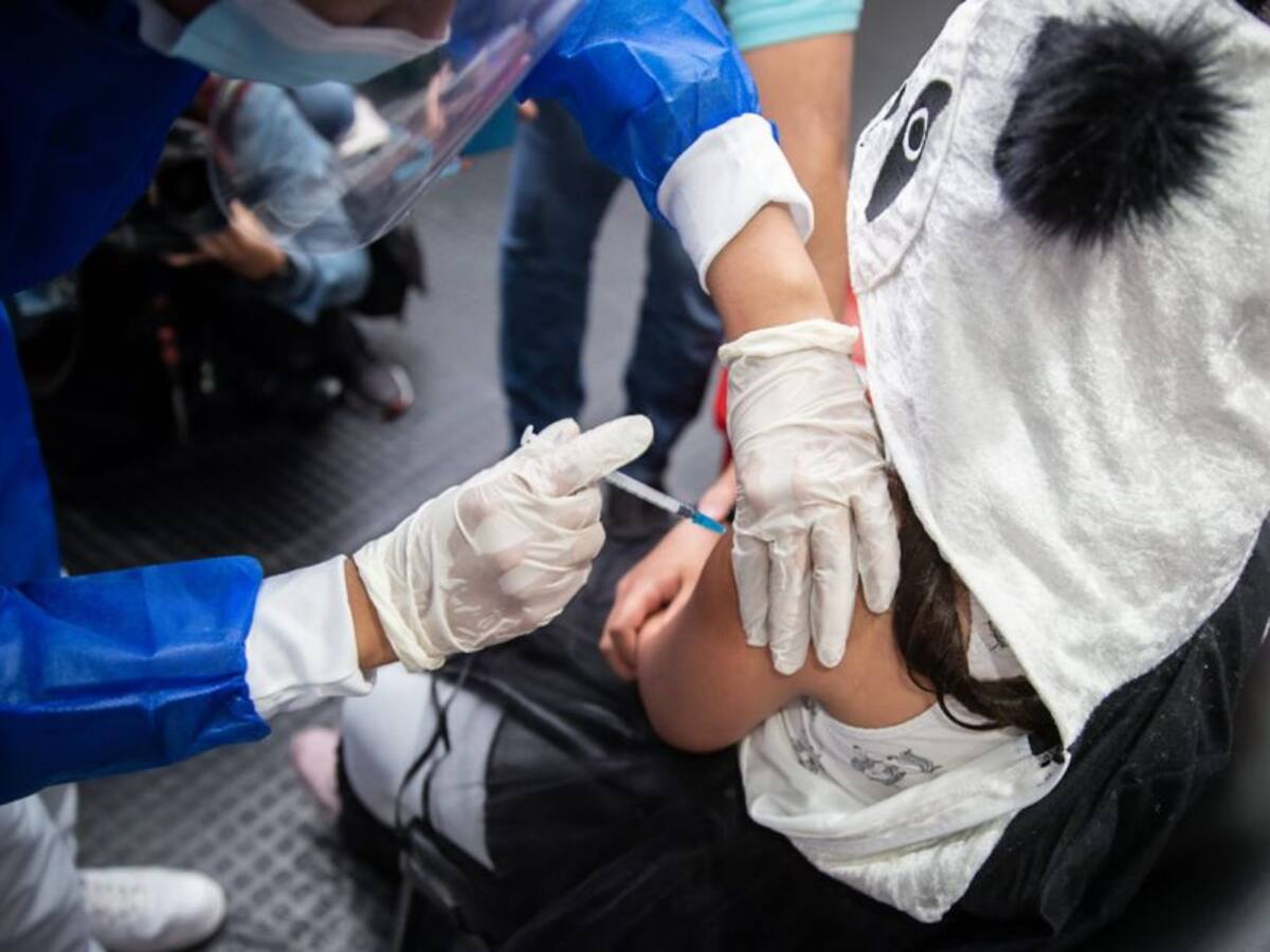 Inicia vacunación contra el Covid-19 para menores de 3 a 11 años en Bogotá