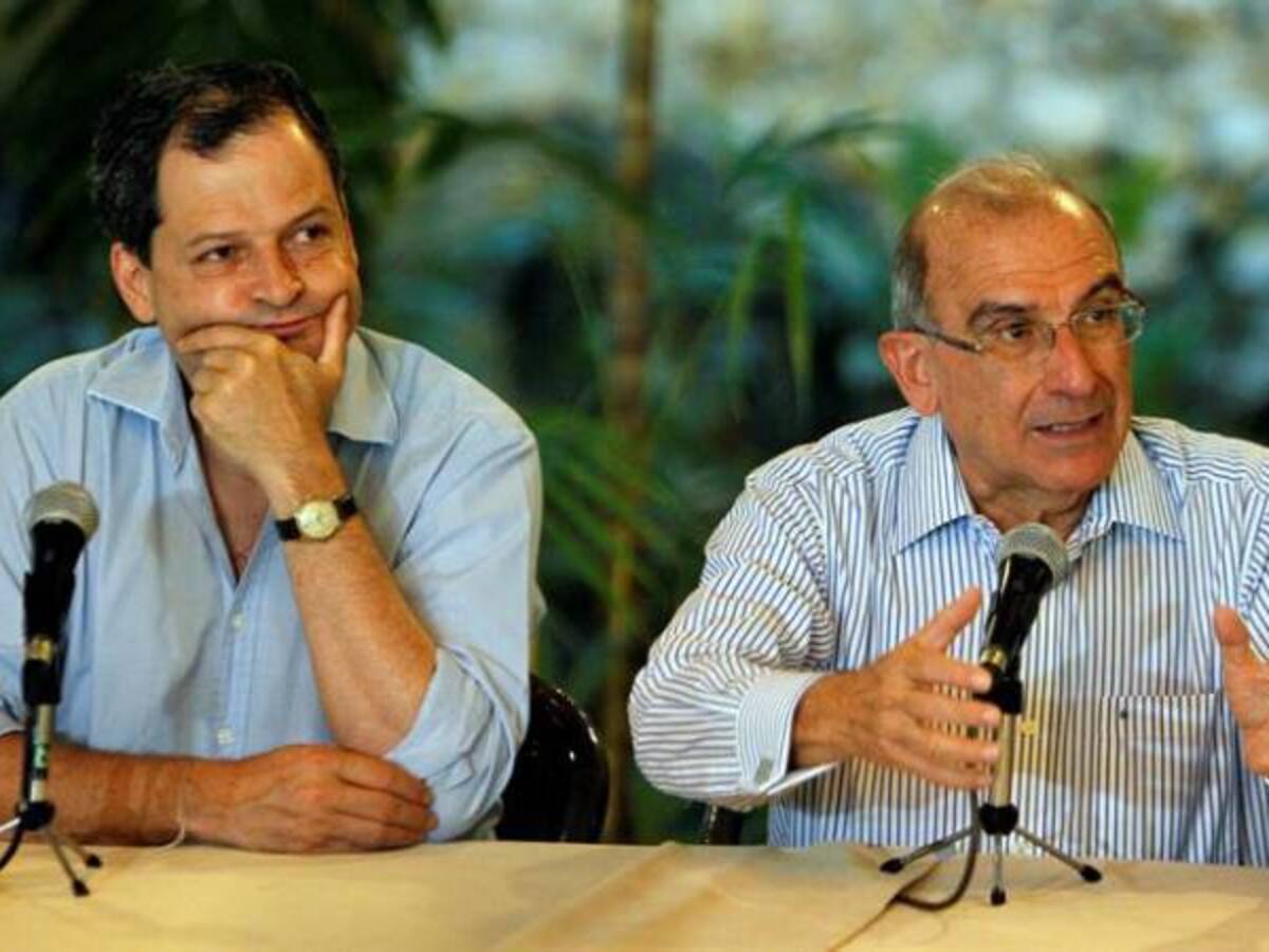Gobierno y Farc le responden a Caracol Radio