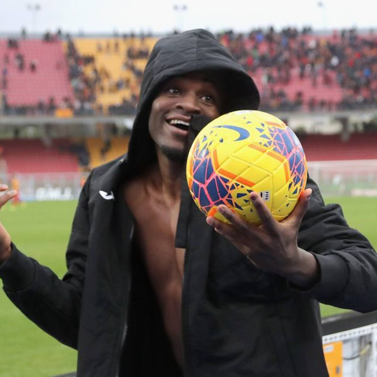¡Los cuatro tripletes de Duván Zapata en su carrera!