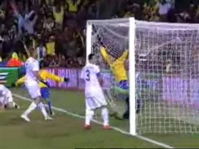 Jonas firma un doblete y Brasil gana su último amistoso del año