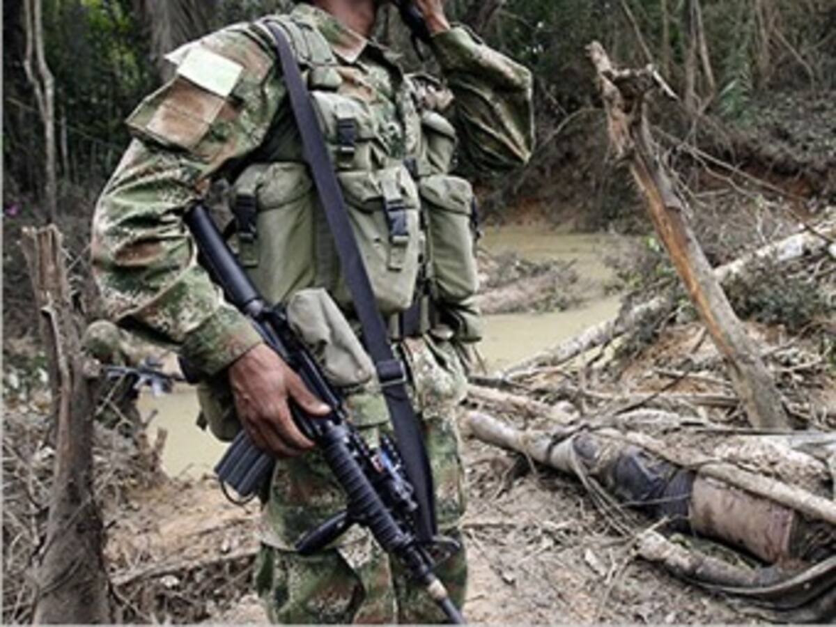 Soldado con aguja en el pecho pide ayuda del Gobierno y las FF.MM.