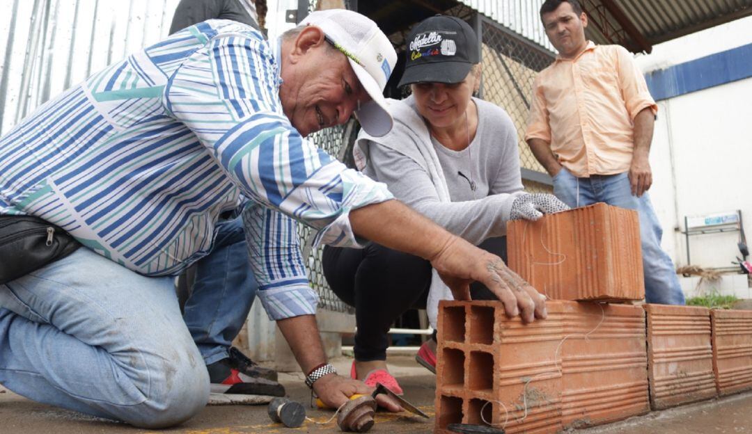 De mototrabajadores a constructores, 30 trabajadores informales pasaran a realizar oficios de manera formal.