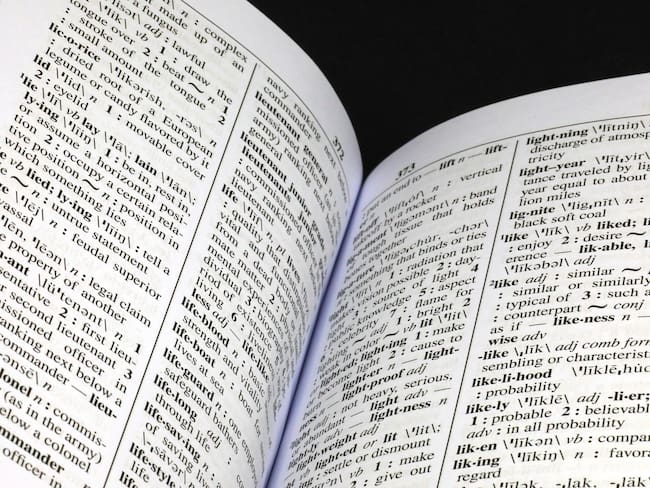 “Es bastante útil para los periodistas”: Gloria Moreno sobre ‘Diccionario para desarmar la palabra’