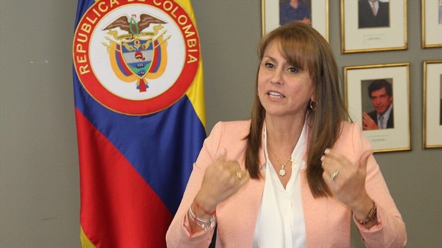 Griselda Restrepo anunció que sobre la madrugada de este miércoles se logró llegar a un acuerdo sobre el incremento salarial de los trabajadores estatales. Foto: Colprensa