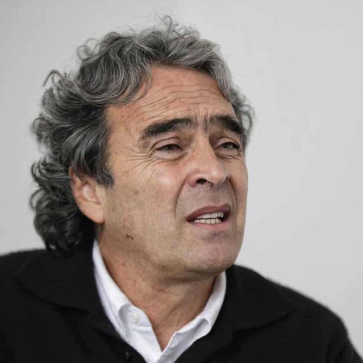 “Llevan años destruyendo al que se les enfrente”: Fajardo sobre videos de Roy
