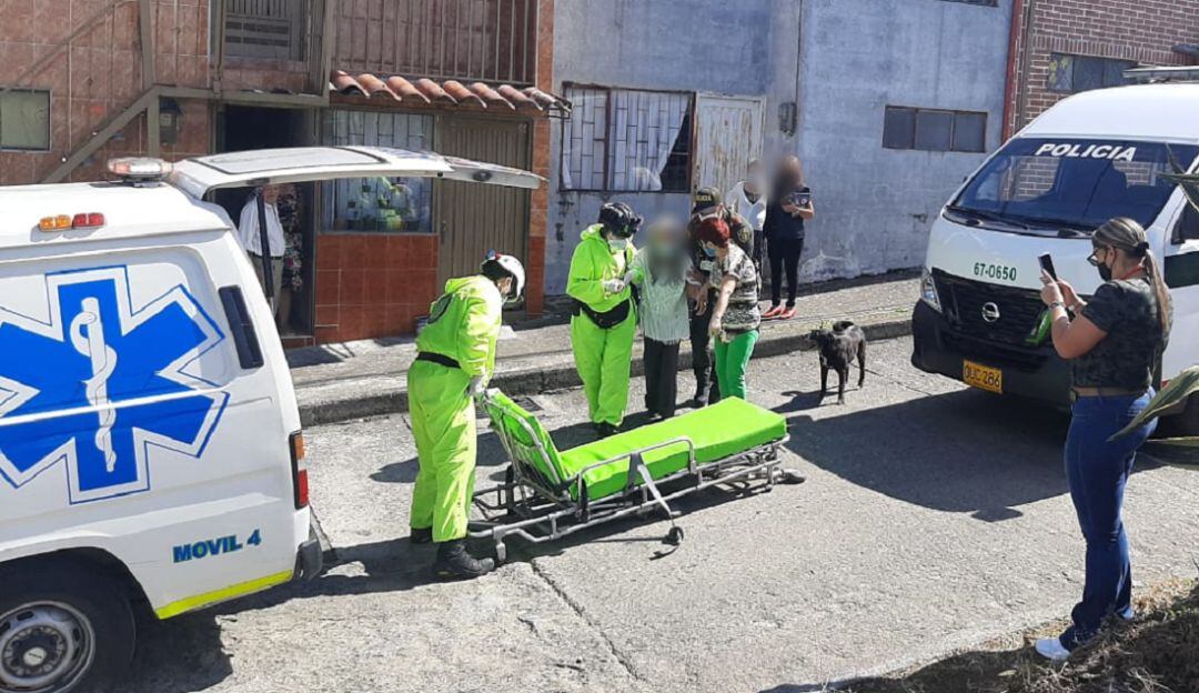 Mujer rescatada por la Policía