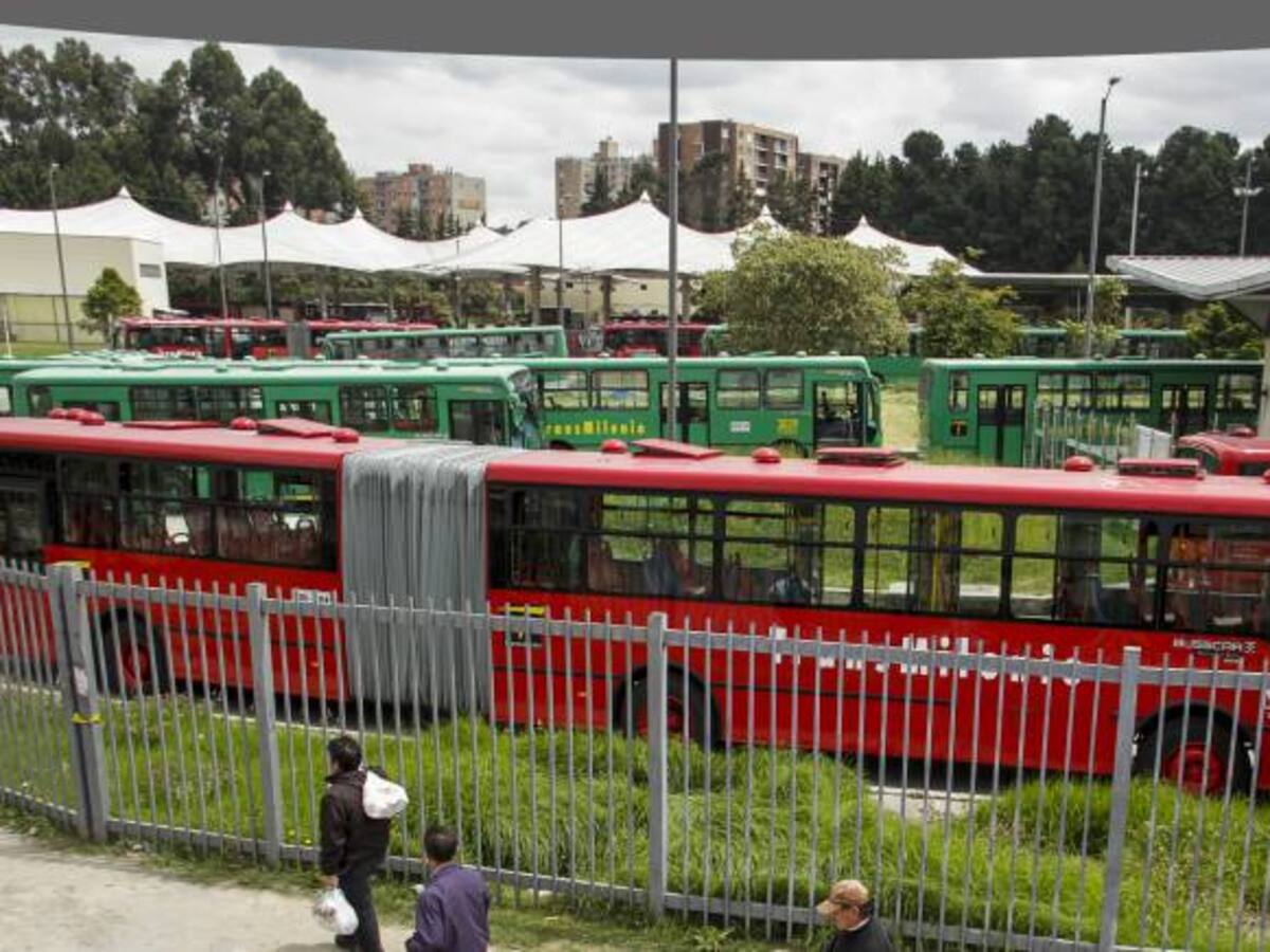IDU han intervenido más de 370 losas en las troncales de Transmilenio