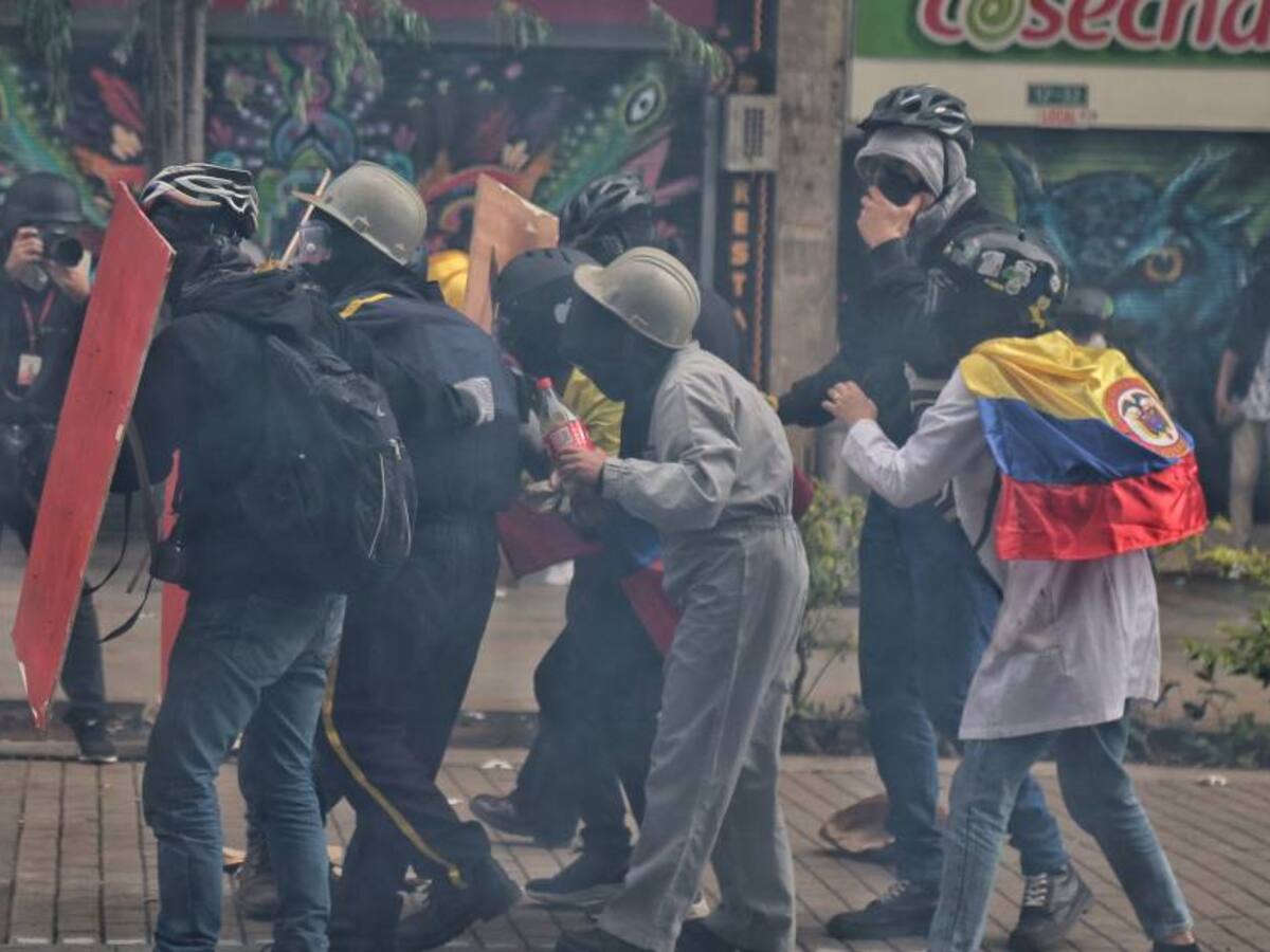 Tres manifestaciones simultáneas generaron trancones y disturbios en Bogotá