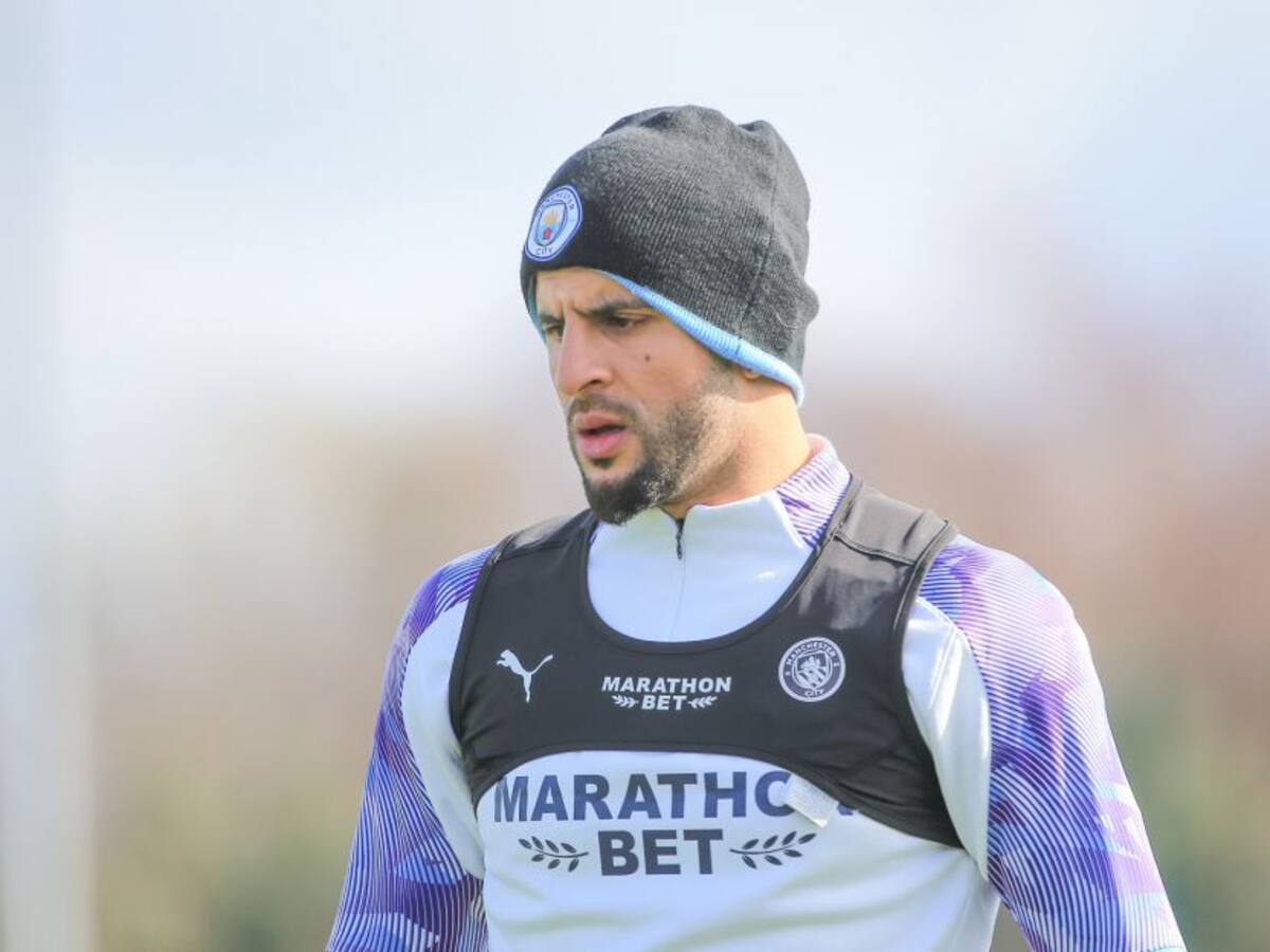 Manchester City sancionará a Kyle Walker por fiesta en medio de cuarentena