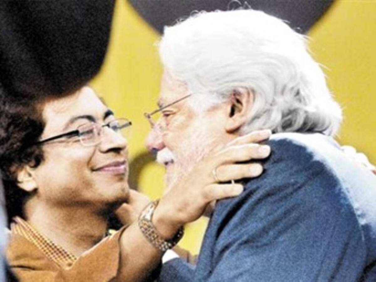 Gustavo Petro llamó 'neoliberal' a Mockus y dijo que los demas candidatos no tienen propuestas