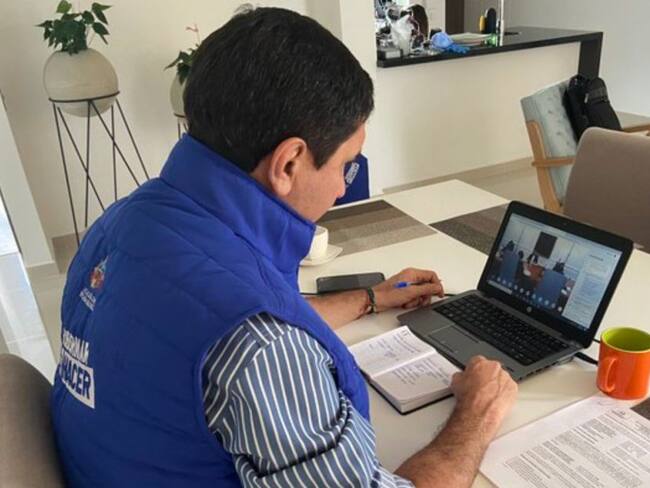 Alcaldes analizan aumento en los subsidios de agua