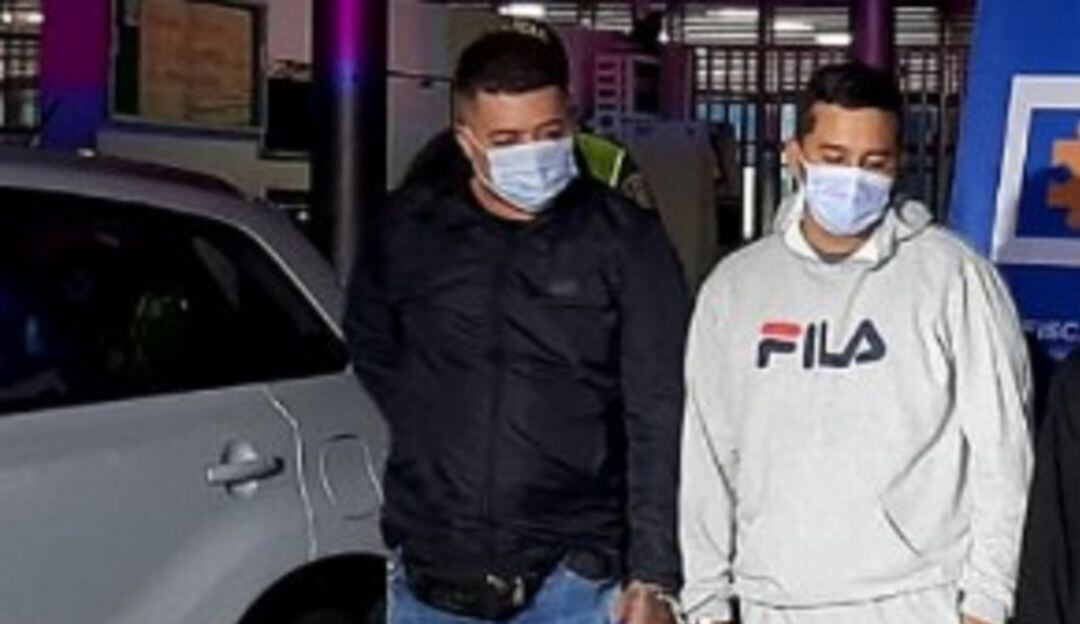 Los dos sujetos fueron enviado a la cárcel. 
