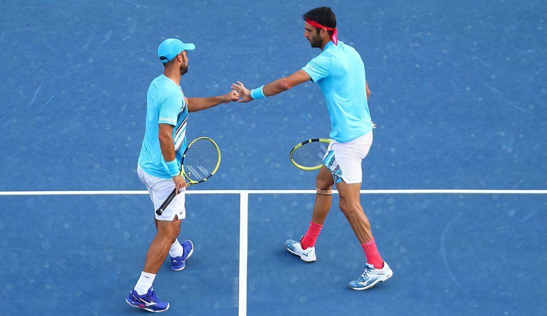 Juan Sebastián Cabal y Robert Farah buscan mejorar su participación en Canadá.