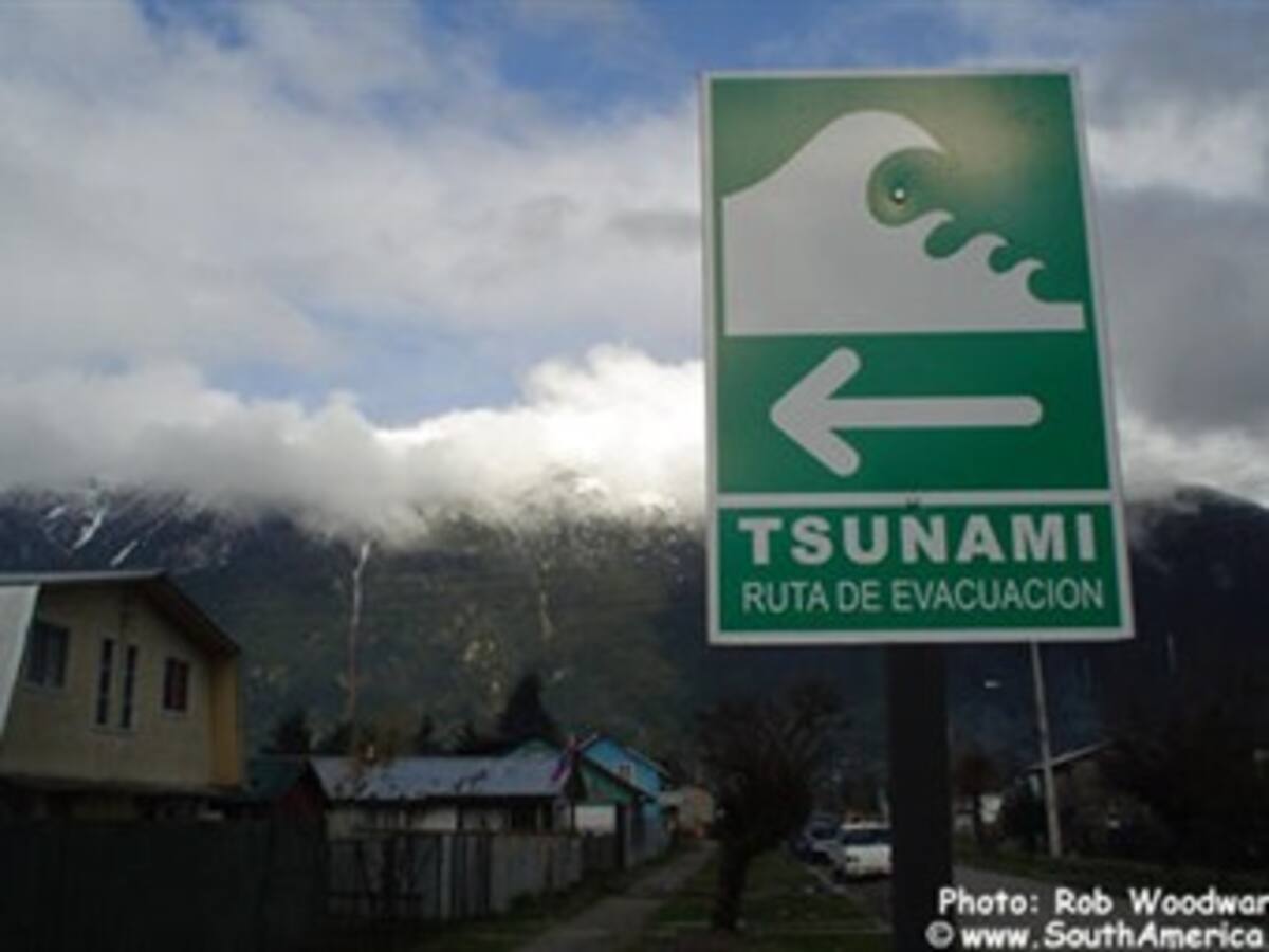Sigue la polémica por desestimación de tsunami tras el terremoto en Chile
