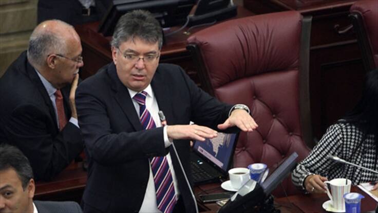 Ecopetrol debe aplicar reducción de costos y austeridad: Minhacienda