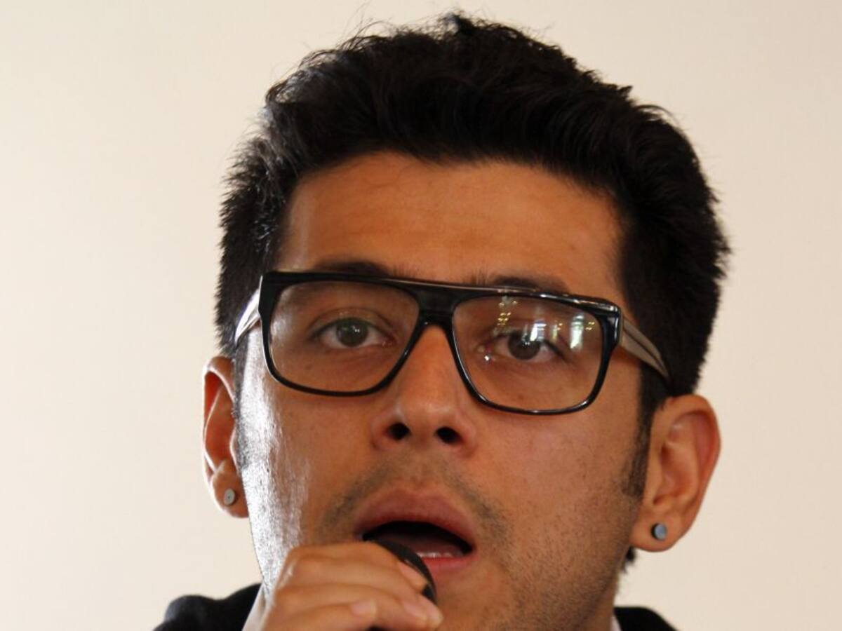 Santiago Alarcón reveló secretos del acosador que dice ser su hijo