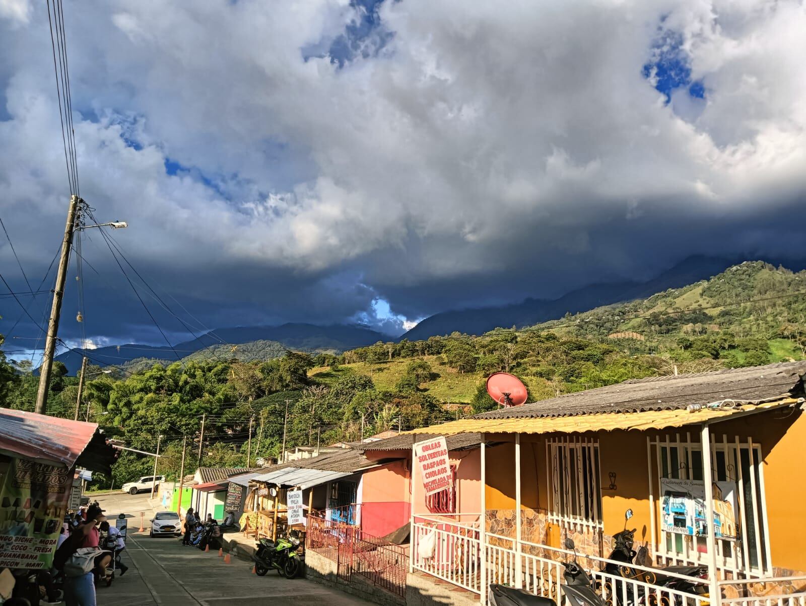Hermoso paisaje de la cordillera del Quindío desde el municipio de Córdoba, Foto Adrián Trejos
