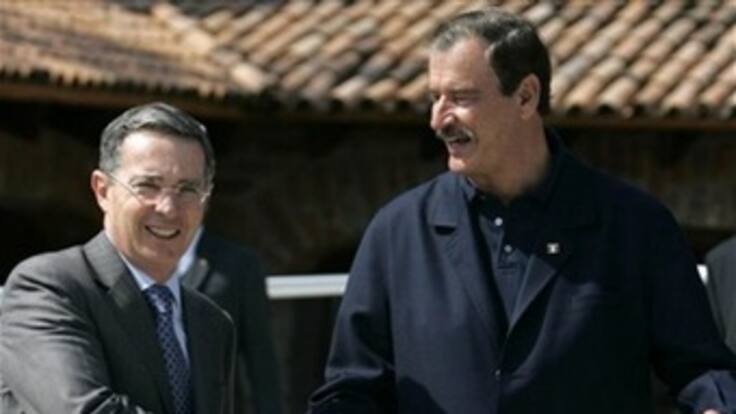 Vicente Fox, ex presidente de México, le recomienda a Uribe no aspirar a otra reelección