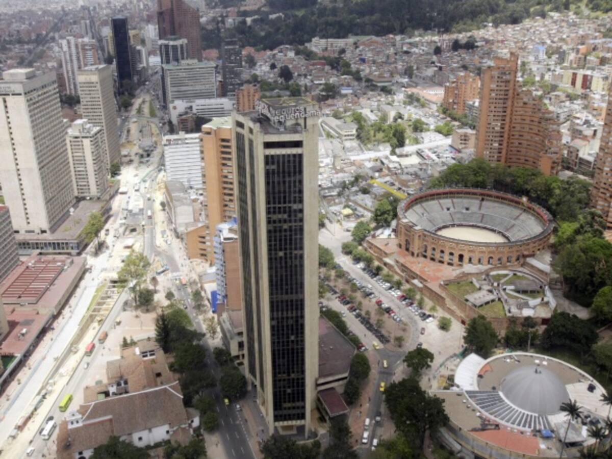 El contralor distrital de Bogotá señala entidades rezagadas en ejecución