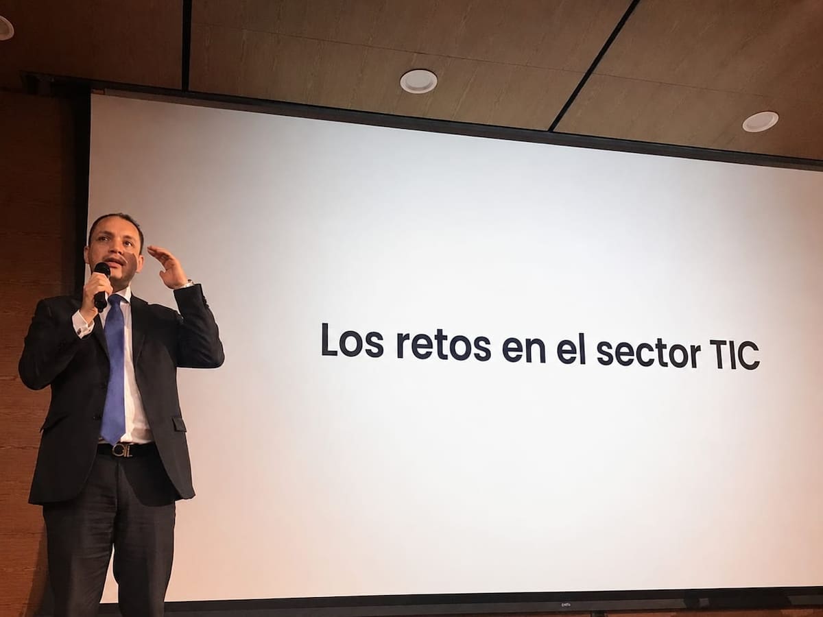 Algunos retos TIC del nuevo gobierno: Conectividad y globalización de contenidos según expertos