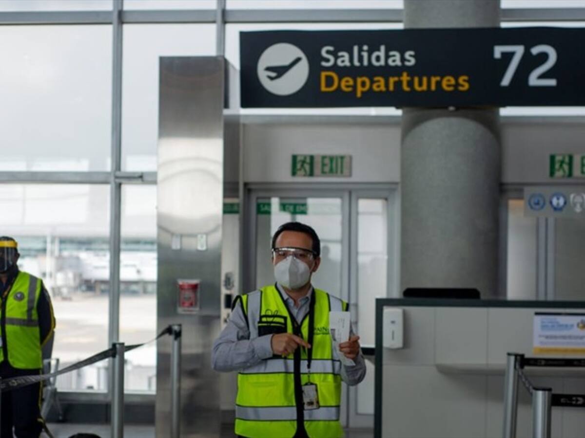 "Los vuelos privados no tienen prioridad": Aeronáutica Civil sobre El Dorado