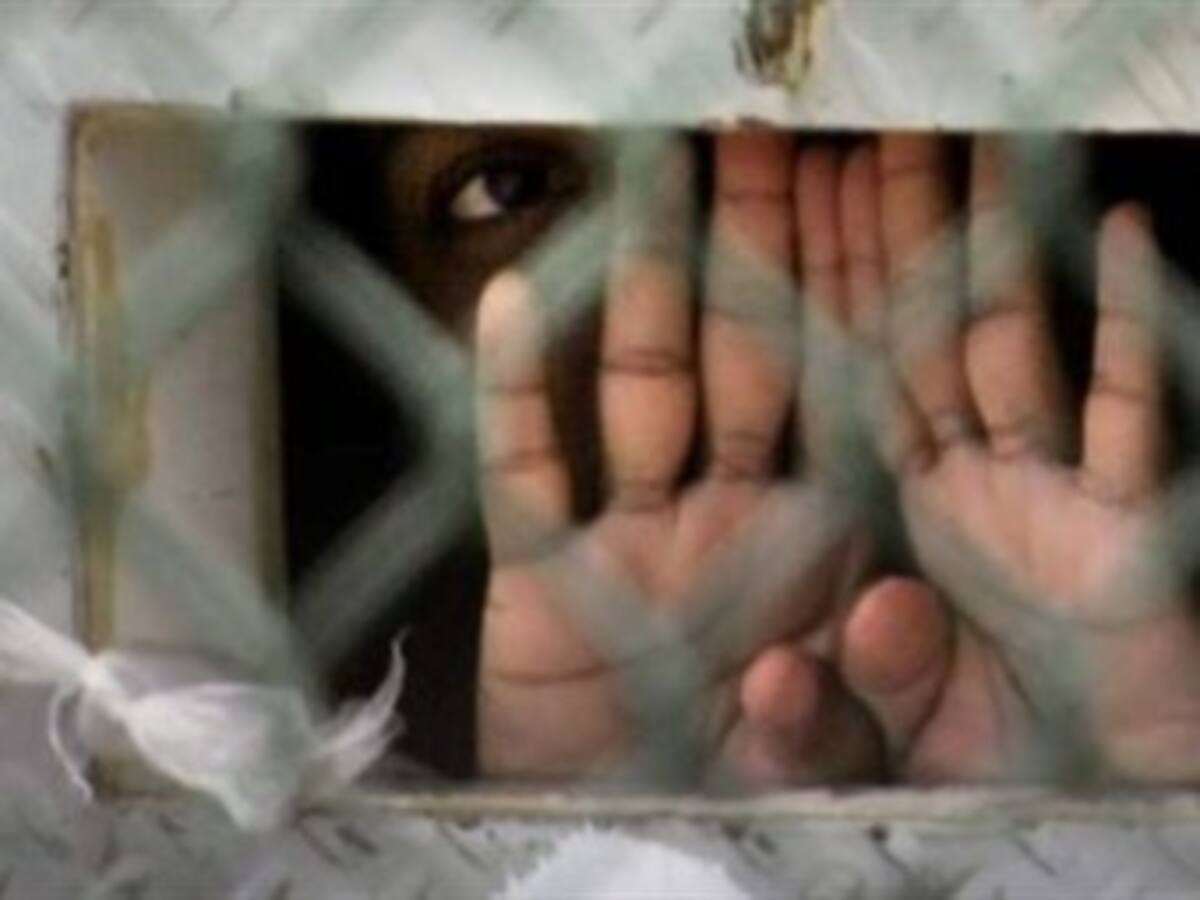 Por uso de su música en torturas, rockeros y artistas piden cierre de Base Militar de Guantánamo