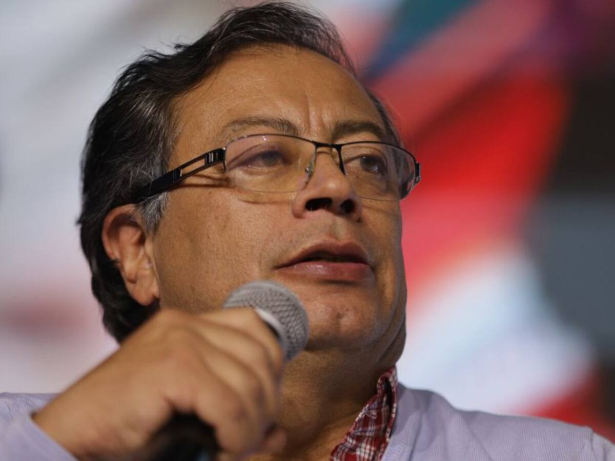 Petro no cierra la puerta al expresidente Gaviria y al Partido Liberal