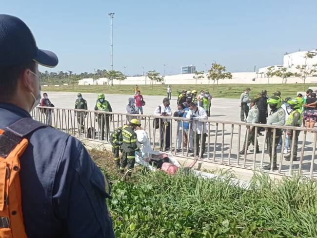 Momentos en que las autoridades encontraron el cuerpo de menor en el río Magdalena.