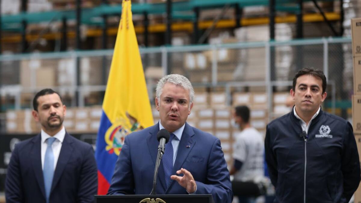Duque y Vega afirman que hablar de fraude es amenazar la institucionalidad