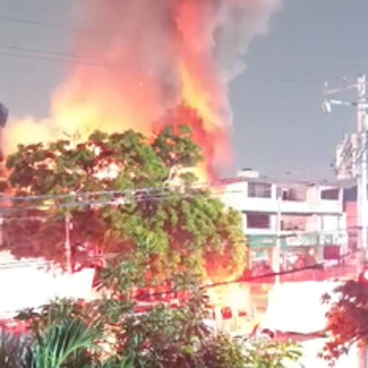 Se reporta incendio en una bodega del norte de Barranquilla